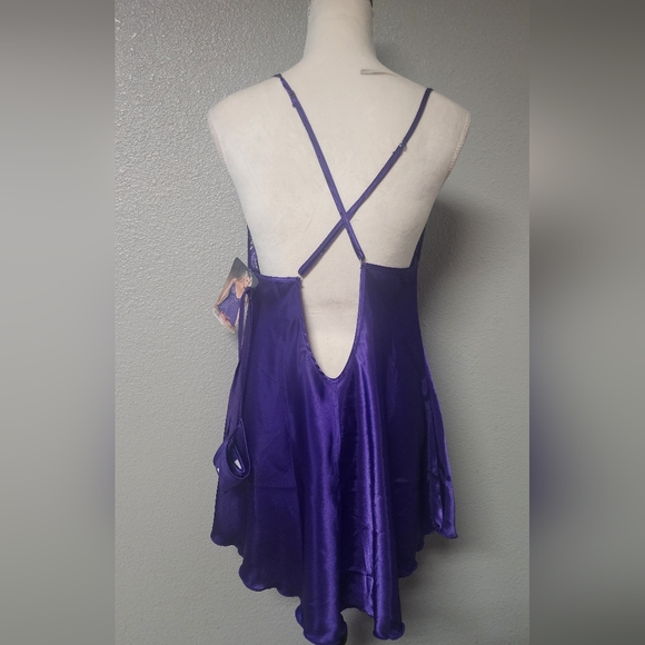 Intimates Lingerie - Picture 3 of 7